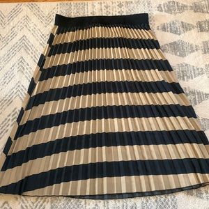 XL Pleated Lularoe Jill Skirt